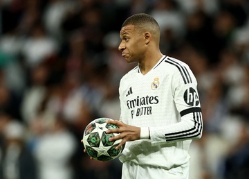 CDV PSG che nhao Mbappe hinh anh