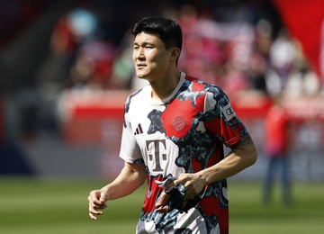Bayern rao ban trung ve Han Quoc hinh anh