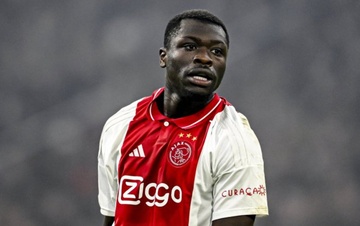 MU suýt dính 'cú lừa' từ Ajax