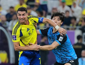 Ronaldo len tieng hinh anh