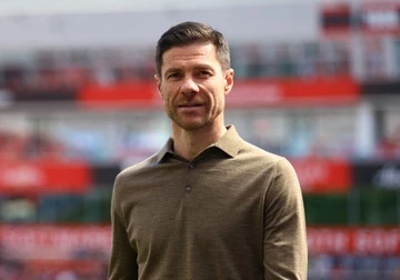 Thoi diem Xabi Alonso dan dat Real Madrid hinh anh