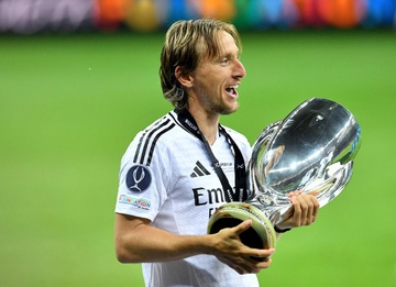 CDV muon Modric o lai Real Madrid hinh anh