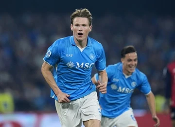 Gia tri McTominay tang gap doi hinh anh