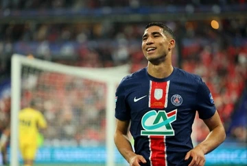Lich su ung ho PSG len ngoi o Champions League hinh anh