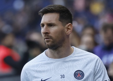 Messi bi che nhao trong ngay PSG vo dich Champions League hinh anh