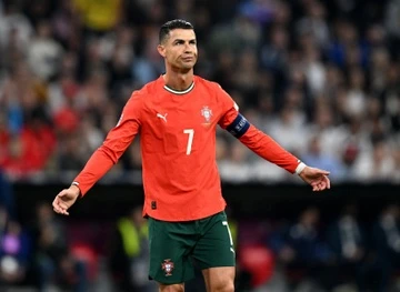 Ronaldo khiến CĐV ngỡ ngàng
