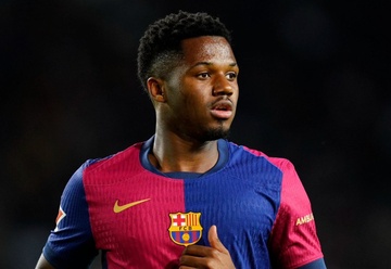 Barcelona kiếm bộn tiền trên thị trường chuyển nhượng
