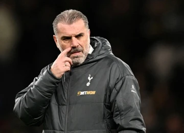 Cau thu Tottenham noi gian vi HLV Postecoglou hinh anh