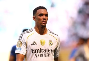 Alexander-Arnold bi chi trich hinh anh