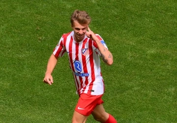Atletico Madrid vuc day sau cu soc tham bai hinh anh
