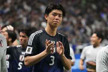 Tottenham chieu mo trung ve Nhat Ban hinh anh