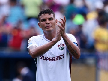 Thiago Silva bat khoc hinh anh