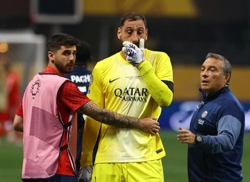 Enrique benh vuc Donnarumma hinh anh