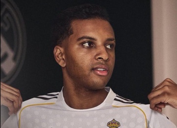 Alonso chot tuong lai Rodrygo hinh anh