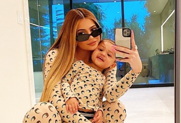 Kylie Jenner, Kim Kardashian thich mac do doi voi con gai hinh anh