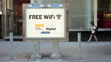 Wi-Fi cong cong mien phi - chia khoa thu hut khach du lich hinh anh