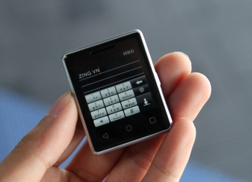 Smartphone nho nhat the gioi xuat hien o Viet Nam hinh anh