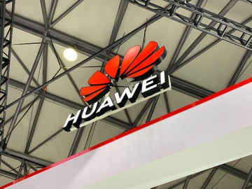 Dau tu 1,5 ty USD, Huawei muon lap vu tru rieng nhu Apple hinh anh