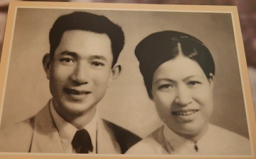 Gia dinh hien 5.000 luong vang cho Chinh phu nam 1945 hinh anh