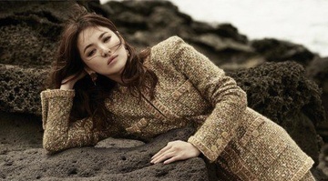 Song Hye Kyo sau lang voi gam tram hinh anh