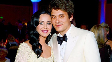 Tinh cu hat van nhung nho Katy Perry hinh anh