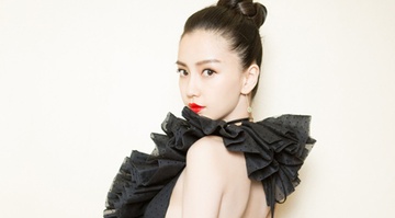 Angelababy xinh dep voi vay den ho lung hinh anh