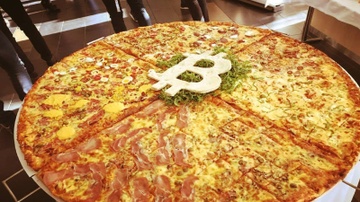 Nguoi tung bo 10.000 Bitcoin de mua 2 chiec pizza hinh anh