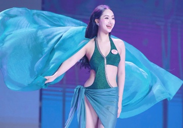 Ai dang rot hang chuc ty cho hoa hau Viet hinh anh