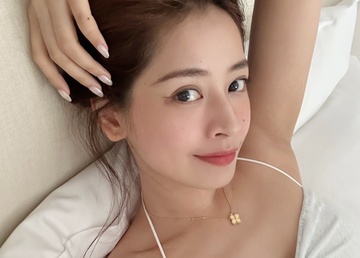 Tuoi 32 cua Chi Pu hinh anh