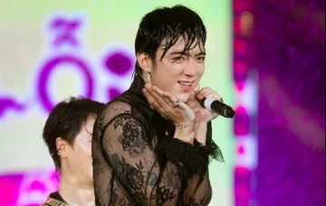 Soobin Hoang Son khau chien voi antifan hinh anh