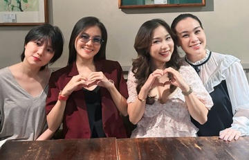 Mắt Ngọc hội ngộ sau 25 năm