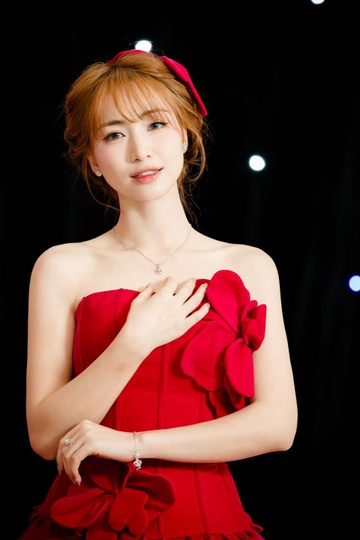 hoa minzy,  ca si,  ba con nghe an,  nghe an,  vung lu anh 1
