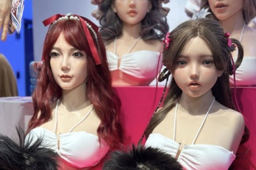 Bup be tinh duc biet om, biet hat gay chu y o Trung Quoc hinh anh