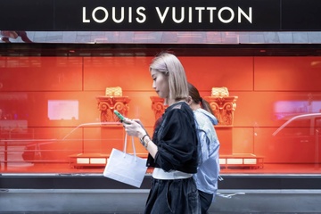 'Ông lớn' LVMH ngán ngẩm xu hướng xa xỉ thầm lặng
