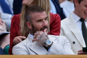 'Bua tiec' dong ho bac ty tren khan dai Wimbledon hinh anh