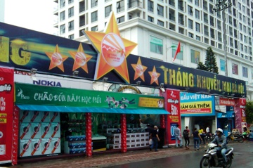 San hang gia re trong thang khuyen mai Ha Noi hinh anh
