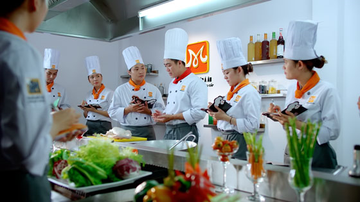 Nganh bep tiep tuc hot trong mua tuyen sinh 2015 hinh anh