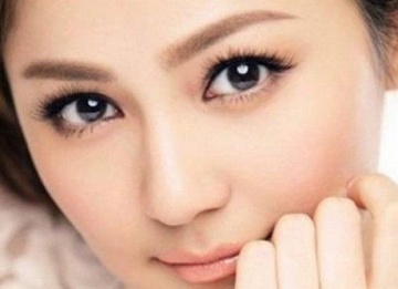 Mo hinh chuyen sau ve phau thuat tham my mat tai Viet Nam hinh anh
