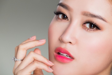 Khac phuc mat sup mi bang cong nghe phau thuat Han Quoc hinh anh
