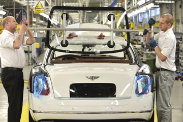 Bentley Ha Noi mien phi dich vu kiem tra xe hinh anh