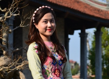 Nu giang vien du hoc voi 100 trieu dong hinh anh