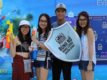Gioi tre Sai Gon bung no voi nhac hoi Saigon Water World by Warrior hinh anh