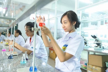 Giai phap vao dai hoc cho thi sinh duoi diem san hinh anh