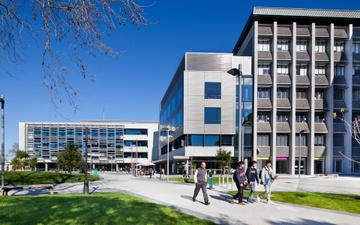 Nhung diem hap dan sinh vien quoc te cua DH Auckland, New Zealand hinh anh