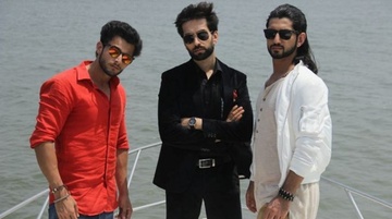 Dan tai tu Bollywood dien trai trong phim 'Cuoc chien gia toc' hinh anh