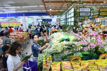 Sieu thi Co.opmart Cai Lay hut khach nho giam gia manh hinh anh