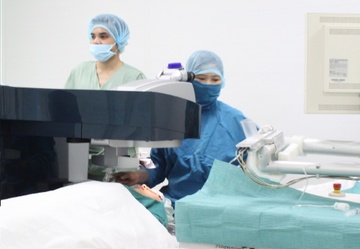 Uu dai phau thuat Lasik tai Benh vien mat Phuong Nam hinh anh