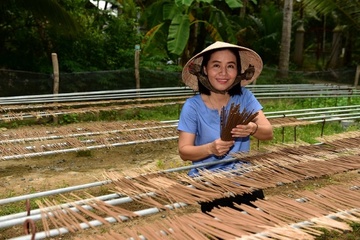 Phien cho dac biet giup phu nu nong thon khoi su kinh doanh hinh anh