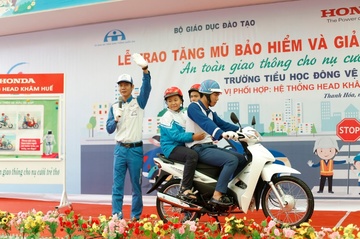 Honda Viet Nam to chuc hoi thao tap huan ATGT hinh anh