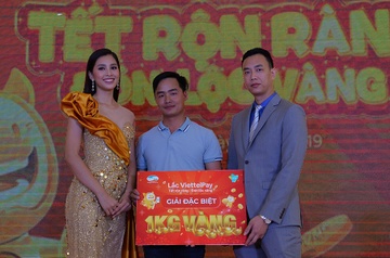 Chang trai 8X xay chuong lon sau khi trung giai 1 kg vang hinh anh